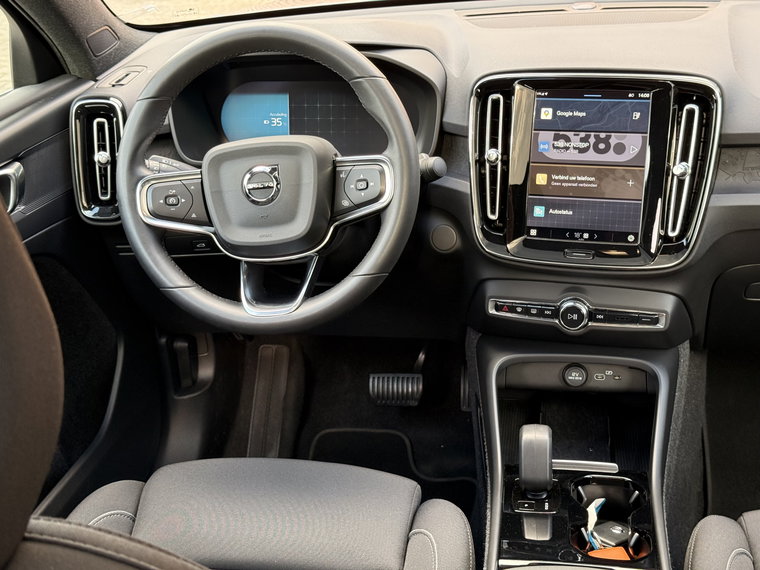 Vehicle Image 22