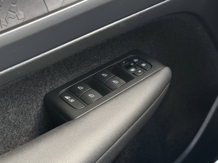 Vehicle Image 41