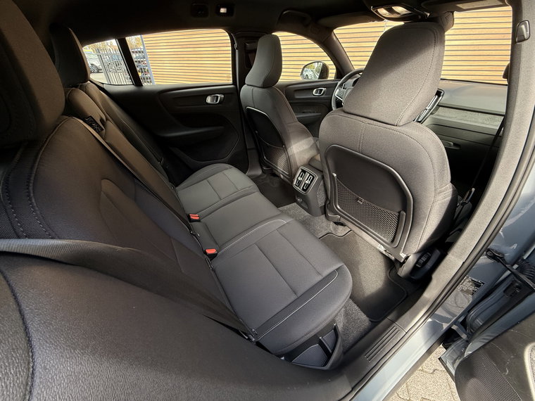 Vehicle Image 45