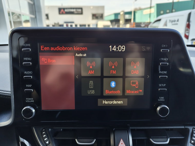 Vehicle Image 18