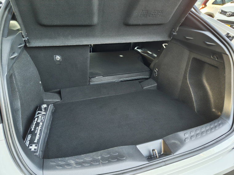 Vehicle Image 36