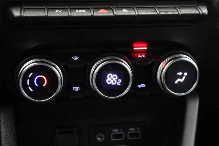 Vehicle Image 28