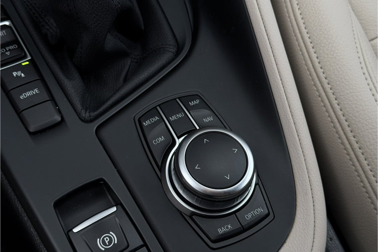 Vehicle Image 36