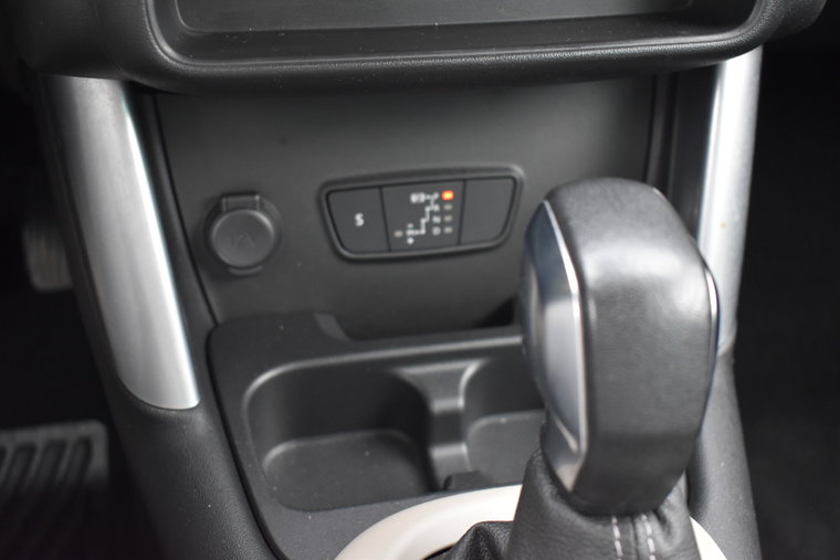 Vehicle Image 17