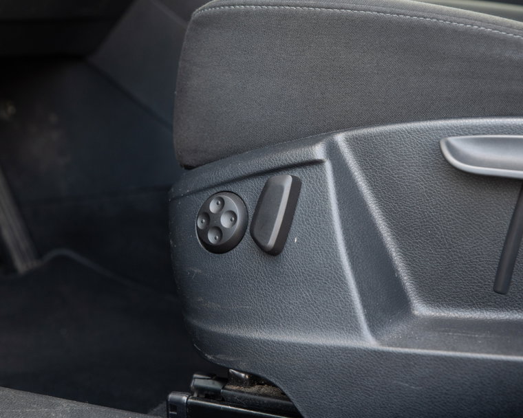 Vehicle Image 22