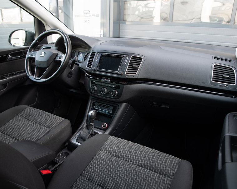 Vehicle Image 7