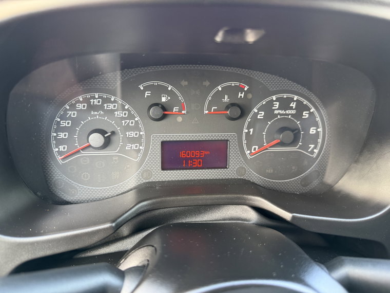 Vehicle Image 25