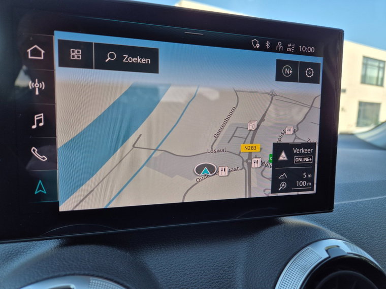 Vehicle Image 10