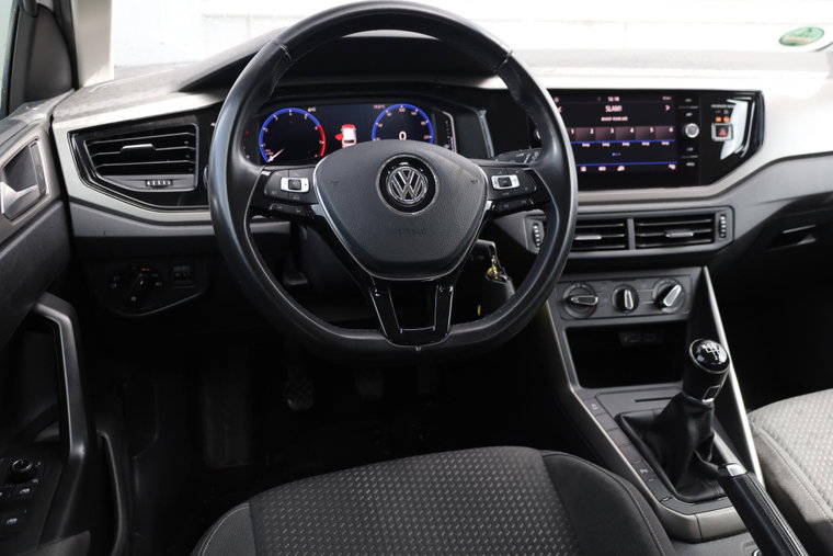 Vehicle Image 19