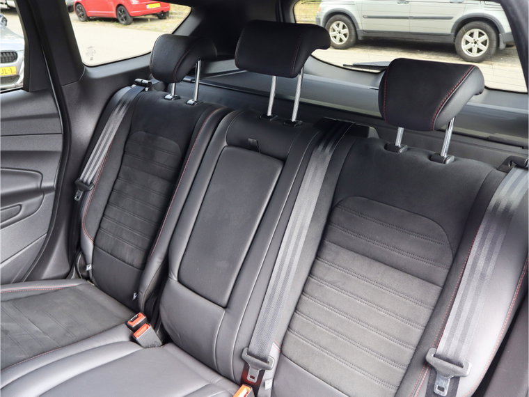 Vehicle Image 38