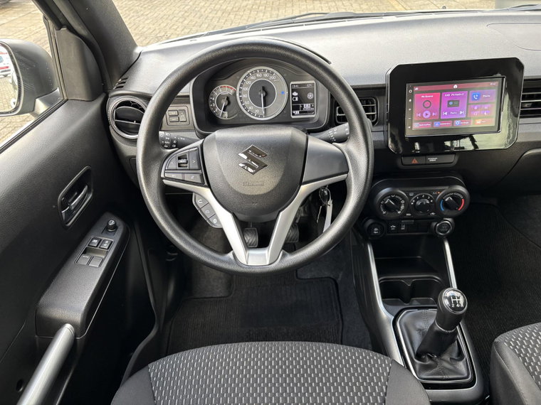 Vehicle Image 11