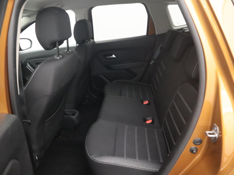 Vehicle Image 33