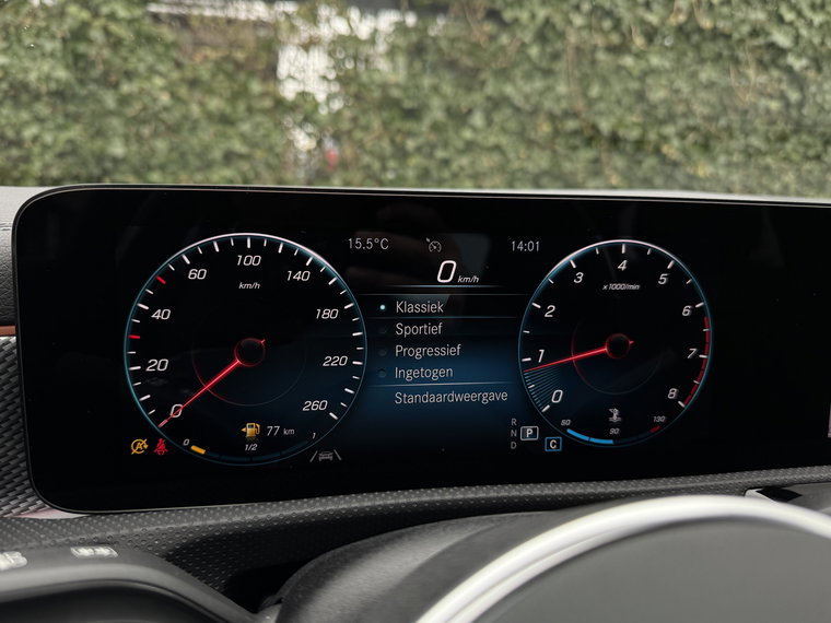 Vehicle Image 33