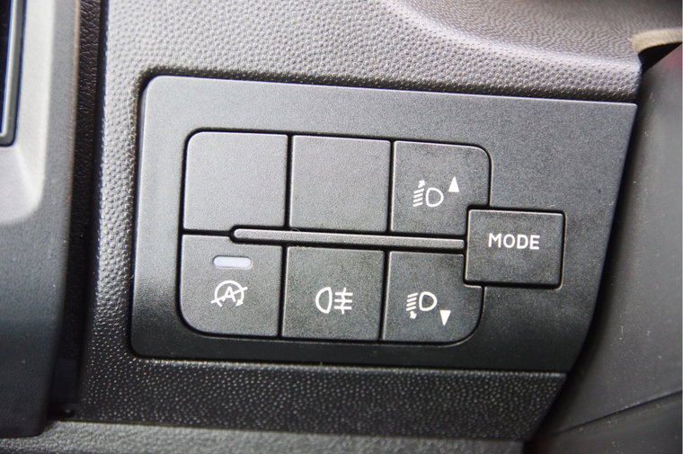 Vehicle Image 27