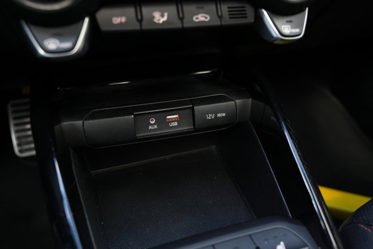 Vehicle Image 26