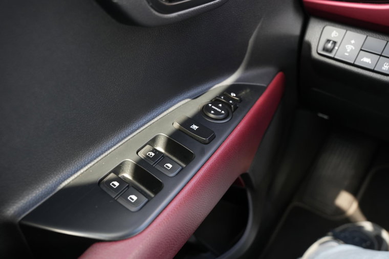 Vehicle Image 38