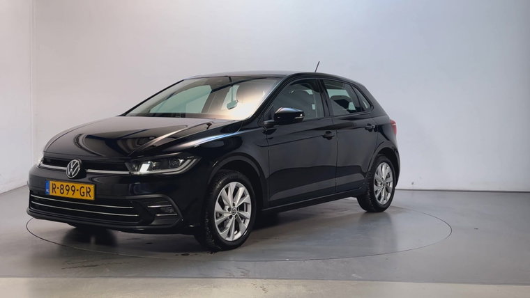 Vehicle Image 8