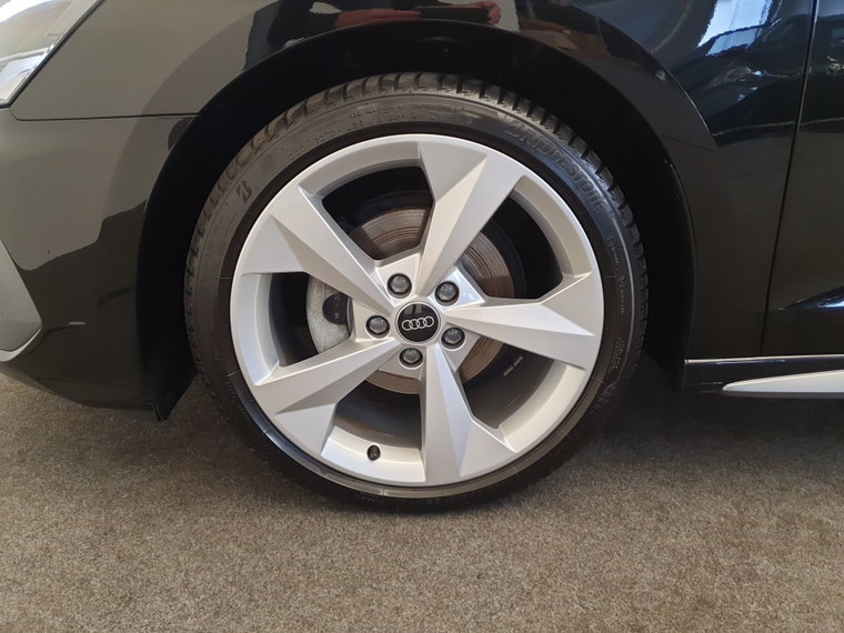 Vehicle Image 23