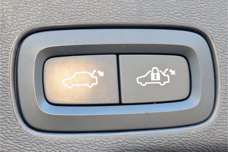 Vehicle Image 32