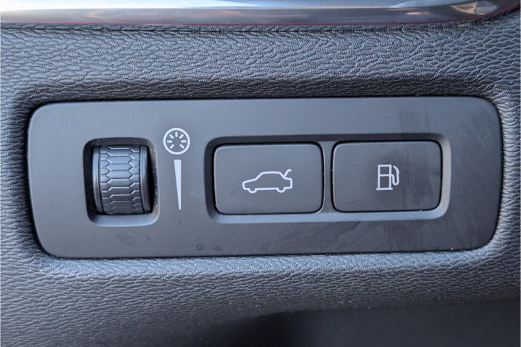 Vehicle Image 38