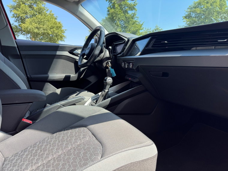 Vehicle Image 31