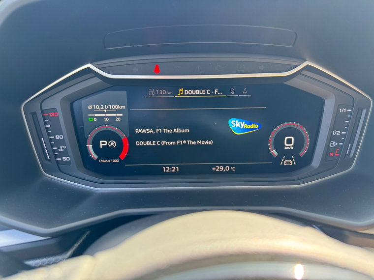 Vehicle Image 35