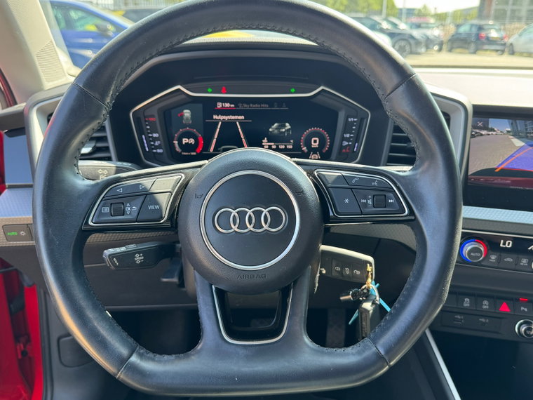 Vehicle Image 38