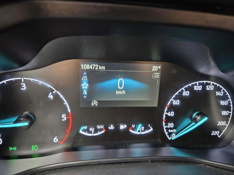 Vehicle Image 25