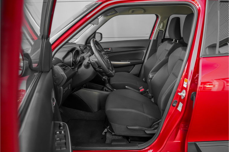 Vehicle Image 4