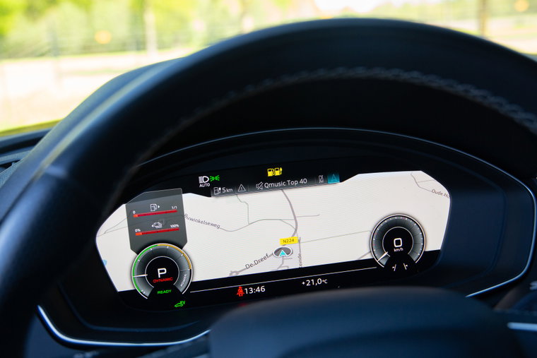 Vehicle Image 11