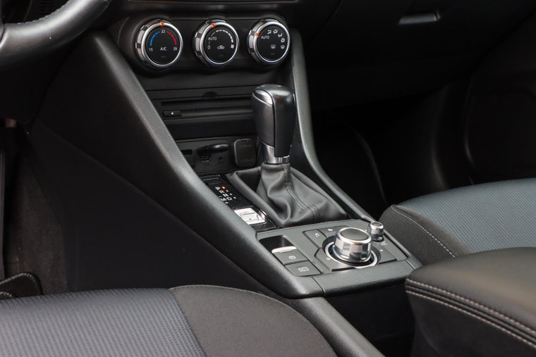 Vehicle Image 31