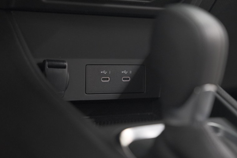 Vehicle Image 45