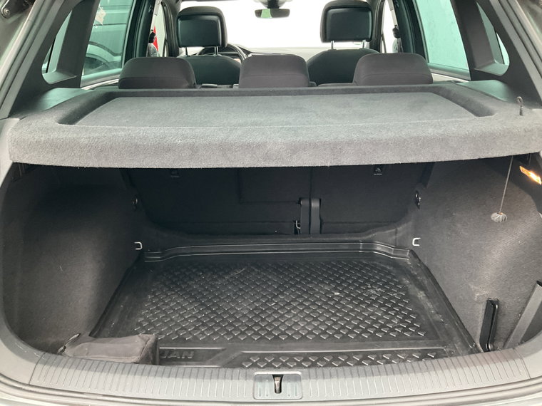 Vehicle Image 26