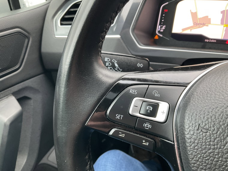 Vehicle Image 28