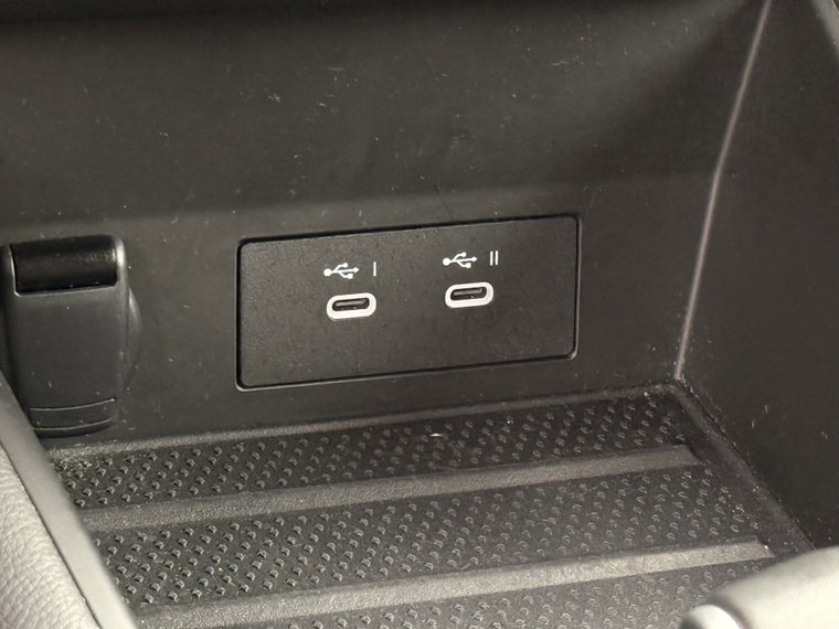 Vehicle Image 40