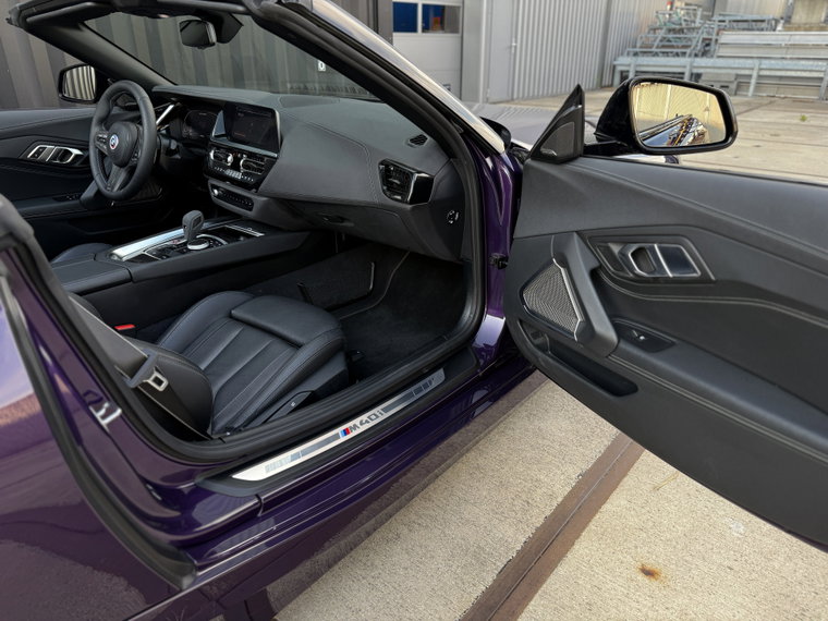 Vehicle Image 22