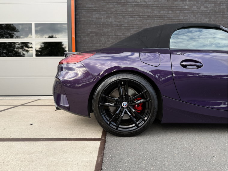 Vehicle Image 38