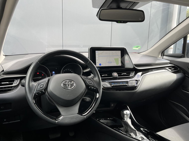 Vehicle Image 12