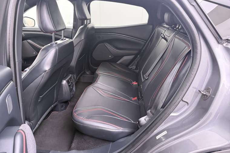 Vehicle Image 13