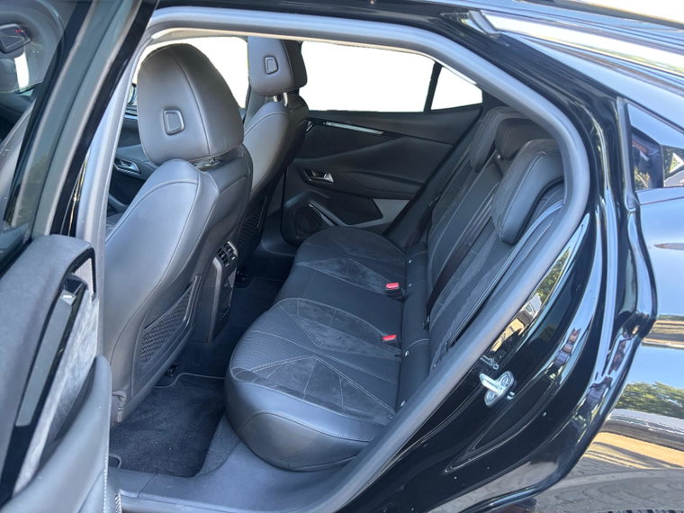Vehicle Image 26