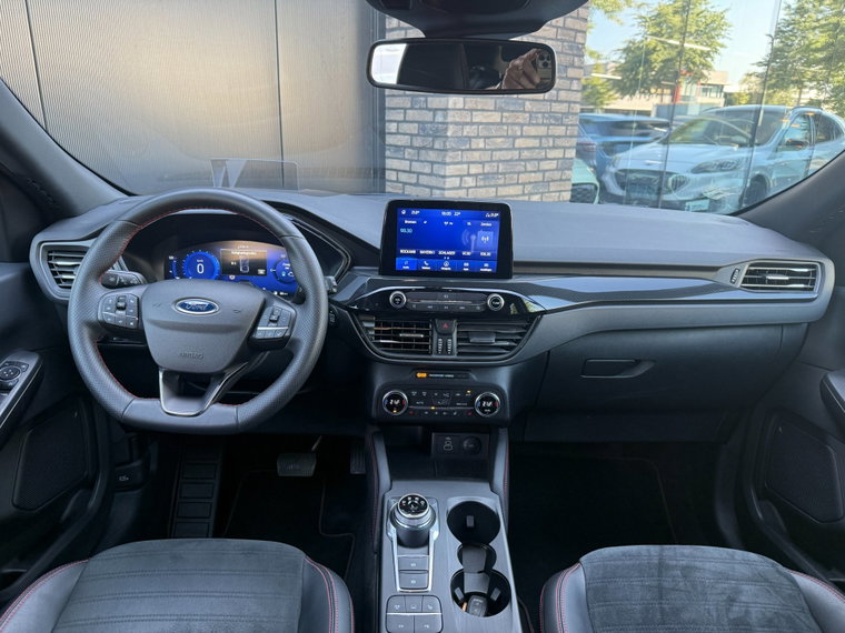 Vehicle Image 26