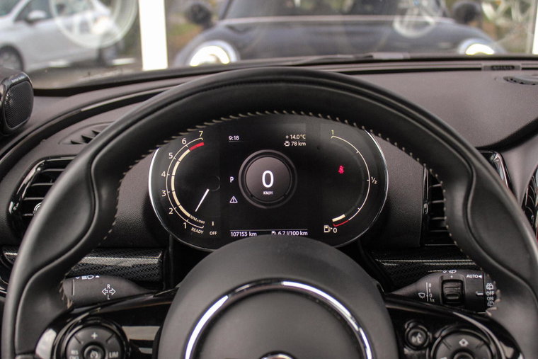 Vehicle Image 22