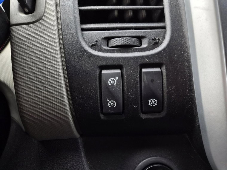 Vehicle Image 29