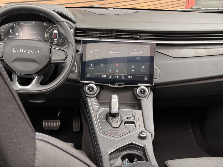 Vehicle Image 30