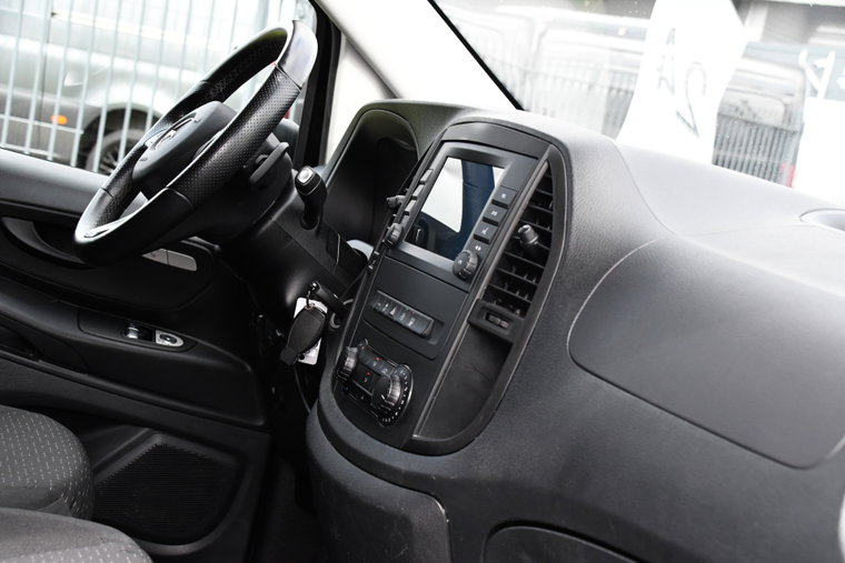 Vehicle Image 12
