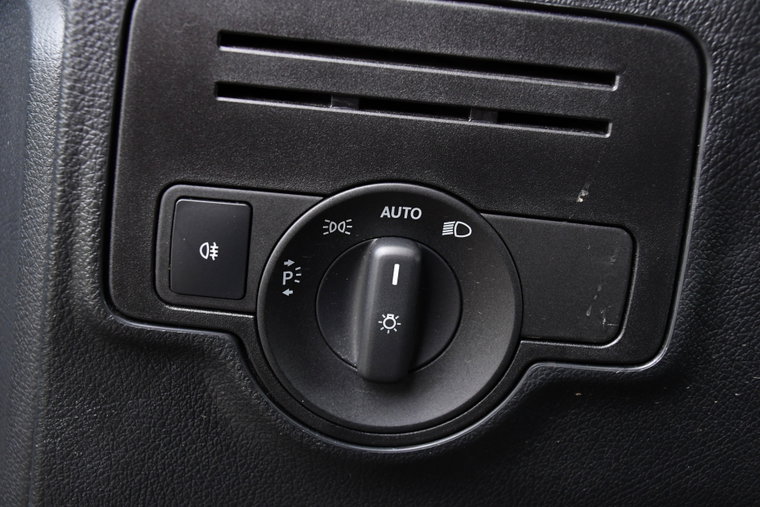 Vehicle Image 24
