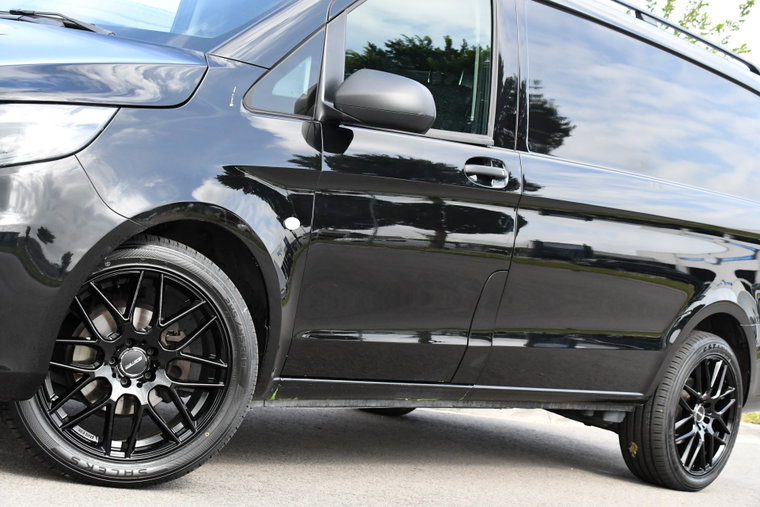 Vehicle Image 30