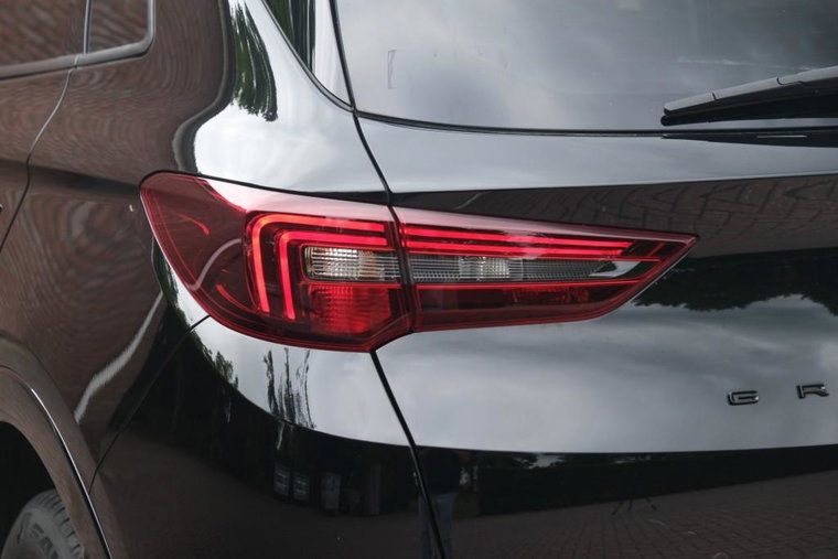 Vehicle Image 30