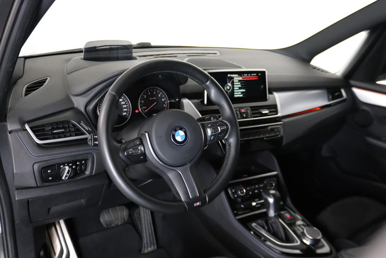 Vehicle Image 23