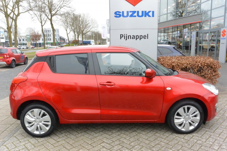 Vehicle Image 8
